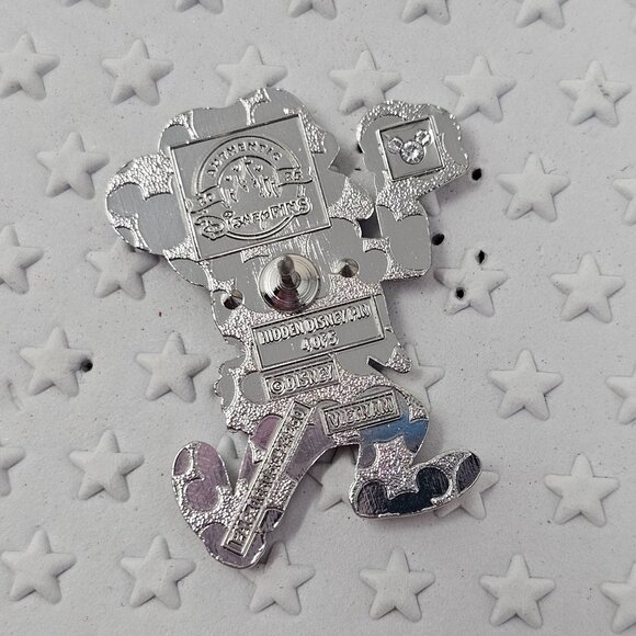 NEW! 2025 Disneyland Hidden Mickey Valentines Day Goofy Pin - Picture 2 of 2